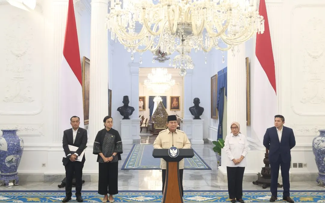 Presiden Prabowo mengumumkan kebijakan terkait gaji ke-13 dan THR PNS