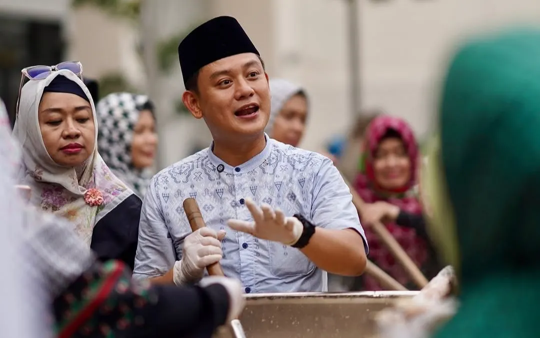 Bobon Santoso.