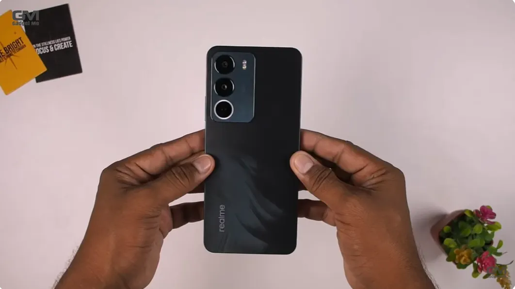 Jagoan Baru Rp2 Jutaan! Realme C73 Usung Performa gahar dan Tahan Banting Militer, Cek Speknya