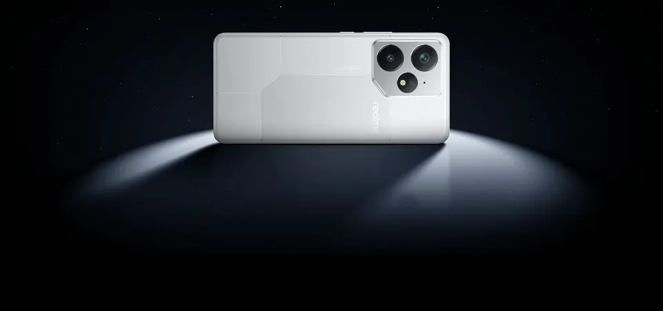 Realme Neo 7 ini hadir dengan baterai berkapasitas besar hingga 7000 mAh yang awet untuk aktivitas seharian.