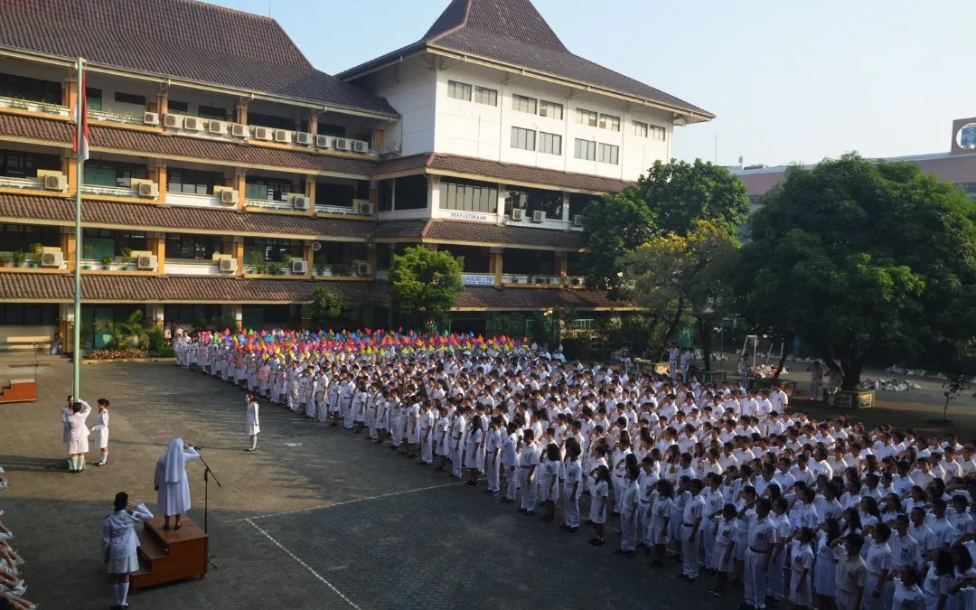 Pendaftaran Sistem Penerimaan Murid Baru (SPMB) 2025 tahap 1 di Jawa Barat untuk jenjang SMA, SMK dan SLB telah resmi ditutup pada 16 Juni 2025.