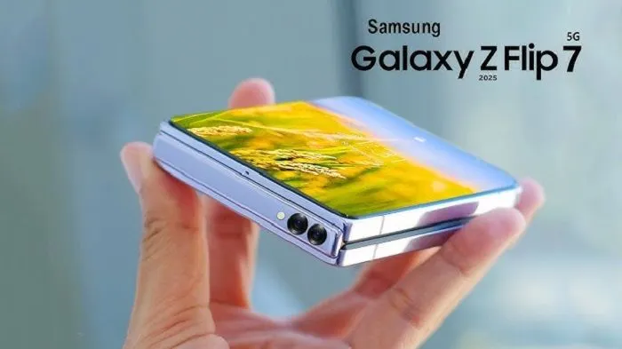 Samsung membuat gebrakan baru di dunia HP lipat dengan rencana peluncuran Samsung Galaxy Z Flip 7 Fan Edition (FE) pada tahun 2025.