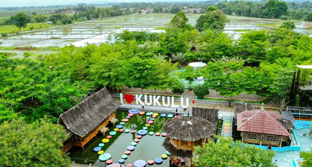 Diketahui Sule sekarang sedang sibuk mengelola tempat wisata yang lokasinya berada di Subang, Jawa Barat.