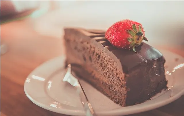  Resep Kue Lebaran: Chocolate Cake Lumer Viral Super Lembut 