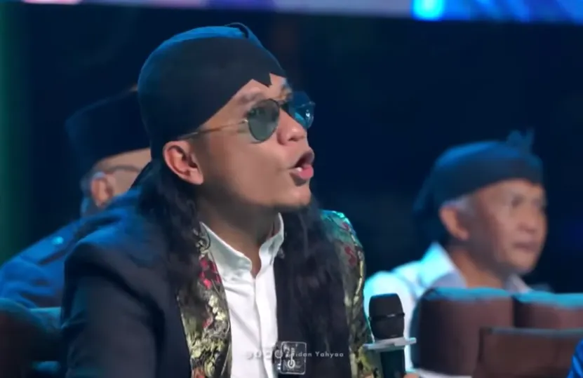 Gus Miftah. Banyak yang menilai tak sepantasnya orang dengan panggilan 'Gus' mengucapkan kata 'goblok' kepada seorang penjual es teh.