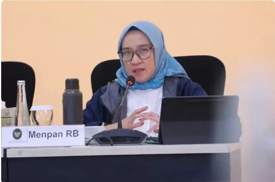 Menpan RB Rini Widyantini