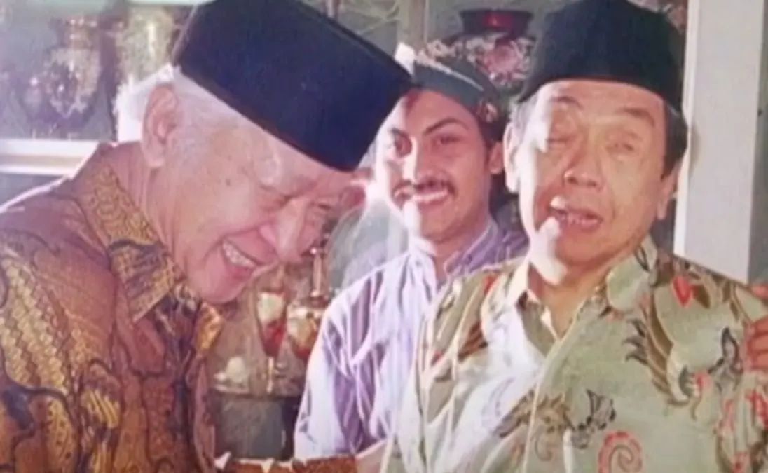 Baru-baru ini, mantan presiden kedua Indonesia, Soeharto diusulkan masuk ke dalam jejeran pahlawan Nasional.