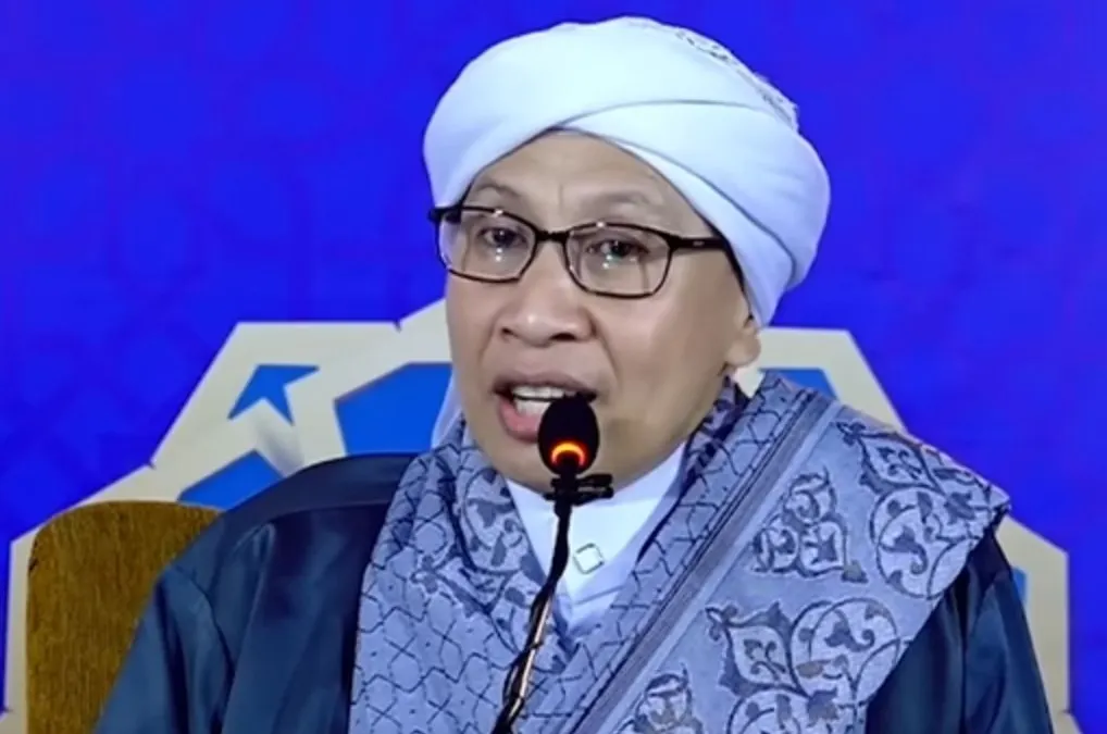 Pendakwah Buya Yahya menanggapi soal usulan vasektomi sebagai syarat bansos berdasarkan aspek kepemimpinan, syariat, dan kemanusiaan.