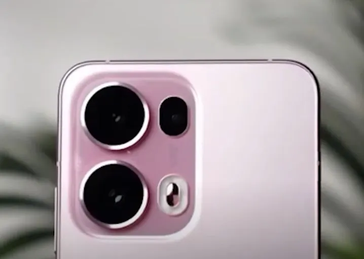 Oppo Reno 13.