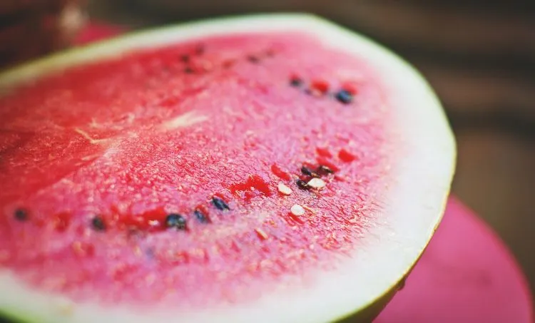 Manfaat Buah dan Biji Semangka