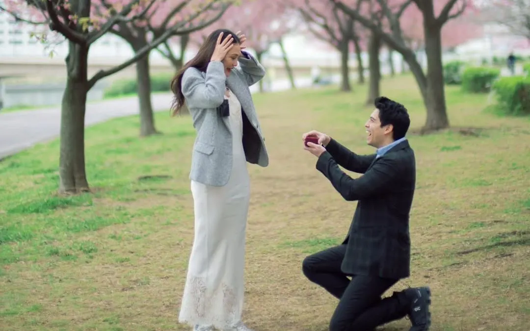 Luna Maya dan Maxime Bouttier resmi menikah.