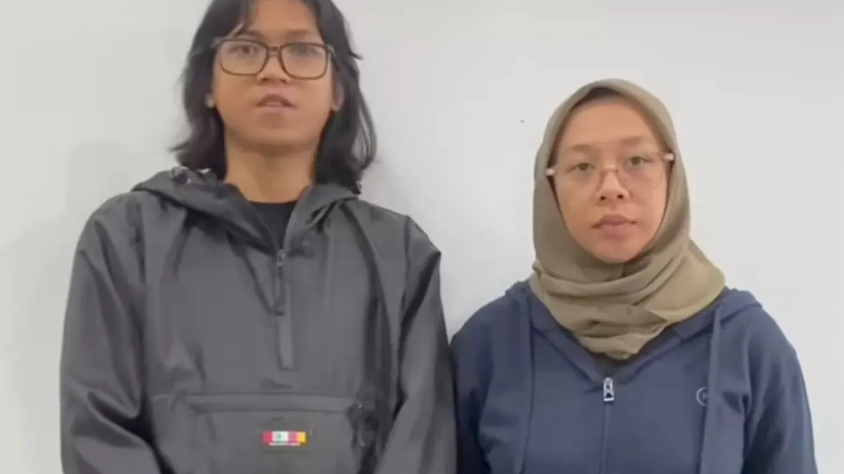 Novi vokalis Sukatani diketahui juga berprofesi sebagai guru di sebuah Sekolah Dasar Islam Terpadu (SDIT) di Banjarnegara Jawa Tengah.