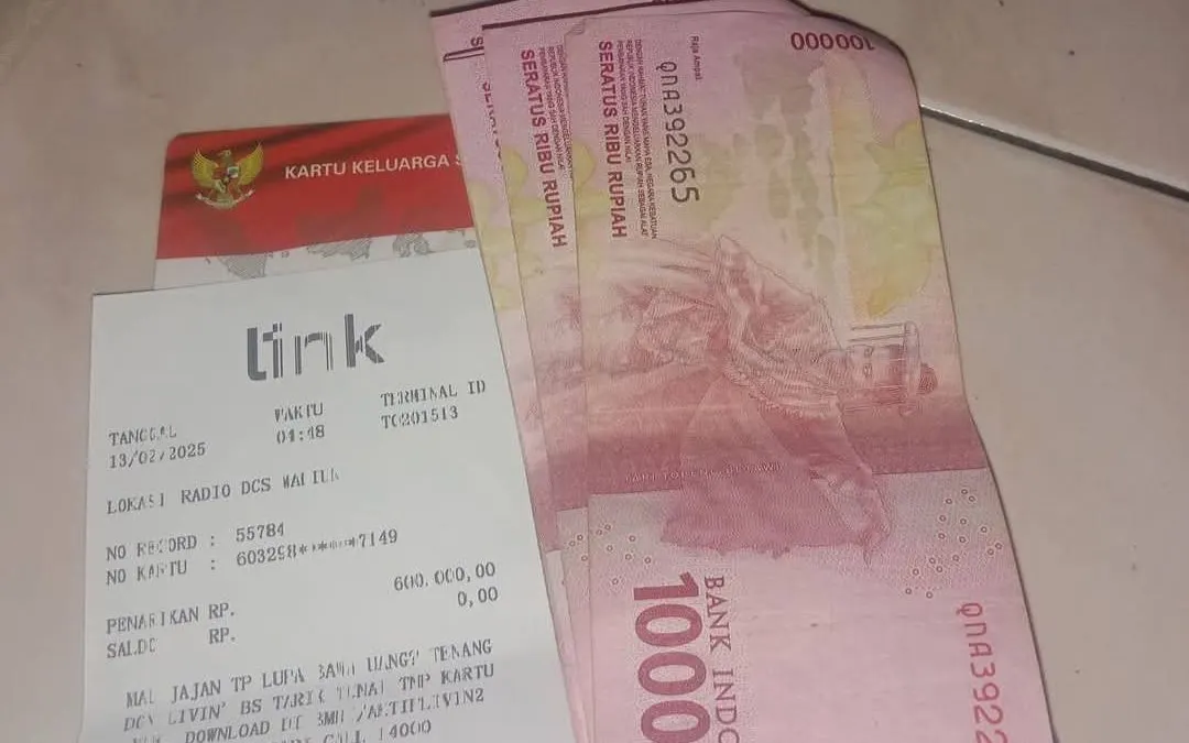 Pada sore hari ini di tanggal 13 Februari 2025, terpantau bantuan Program Keluarga Harapan (PKH) sudah cair di dua bank penyalur.