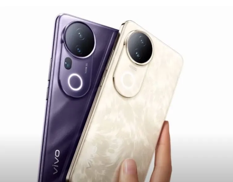 Vivo V50.