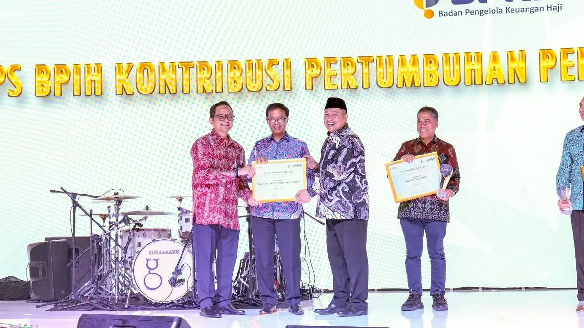 Ajang ini memberikan penghargaan kepada 30 mitra perbankan syariah yang berkontribusi signifikan dalam meningkatkan layanan bagi jemaah haji.