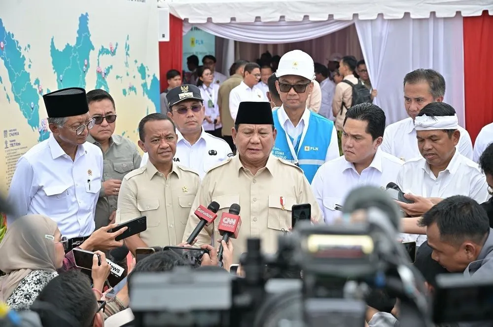 Presiden Prabowo meresmikan sekaligus 26 pembangkit listrik serta 11 proyek transmisi dan gardu induk yang tersebar di 18 provinsi.