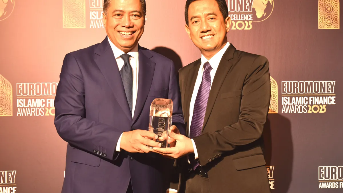BTN kembali sukses meraih penghargaan Best Islamic Bank-Indonesia 2025 dari Euromoney.