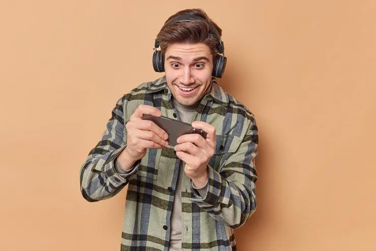 Bagi pecinta game wajib mengetahui informasi 4 HP gaming terbaik awal Tahun 2025 dengan harga murah mulai dari Rp 2 jutaan.