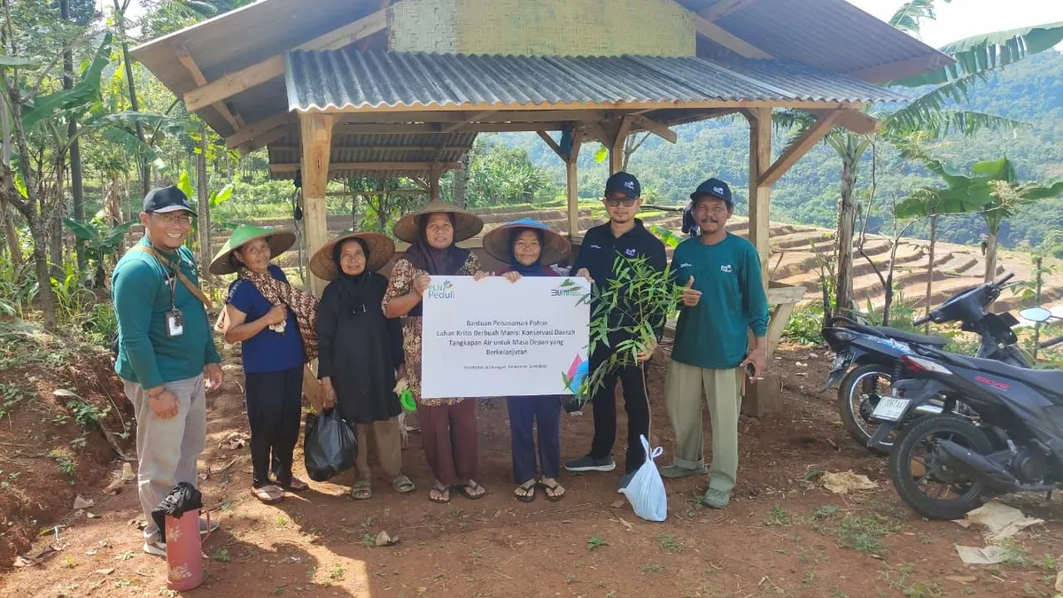 Program ini juga dirancang untuk mendukung pengembangan budidaya lebah tanpa sengat sebagai sumber penghasilan tambahan bagi masyarakat.