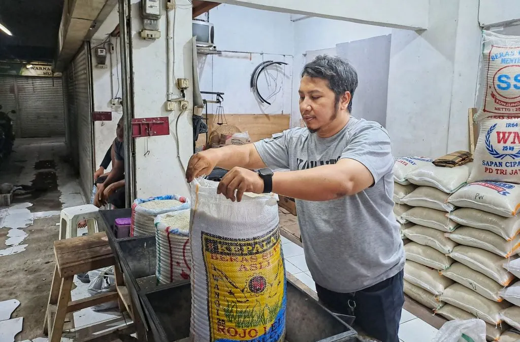 Ilustrasi. Bantuan Beras 10 Kg 