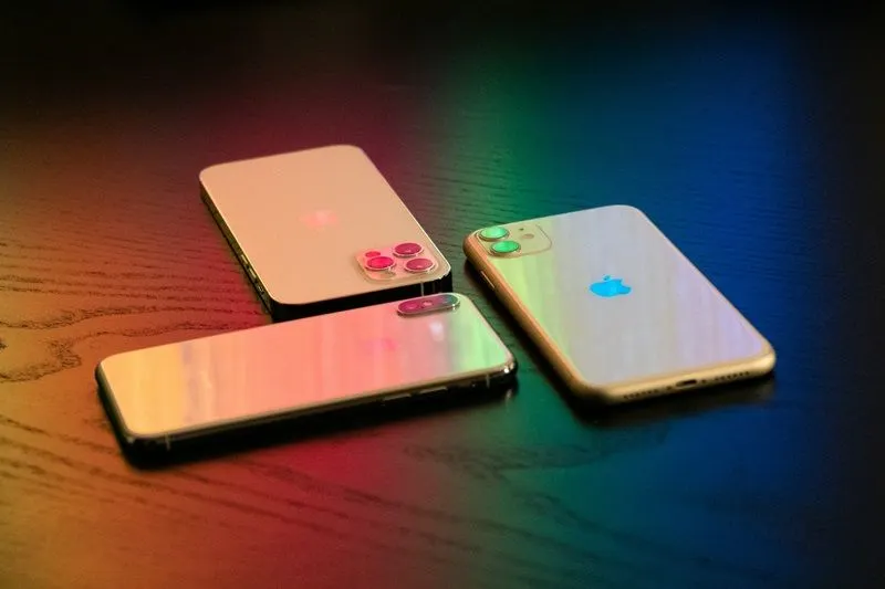Berikut adalah ringkasan lengkap daftar harga iPhone terbaru per bulan Mei 2025, terkini yang berlaku di pasaran Indonesia.