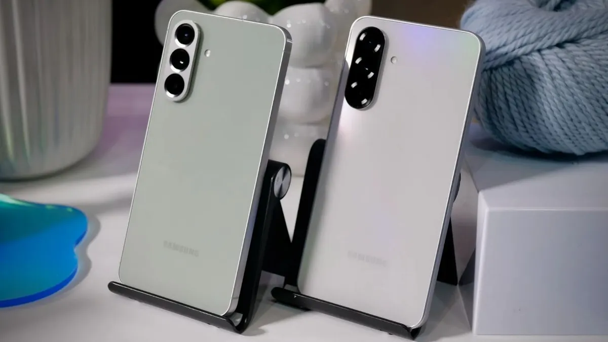 Illustrasi. Samsung Galaxy A36 5G vs Samsung Galaxy A56 5G