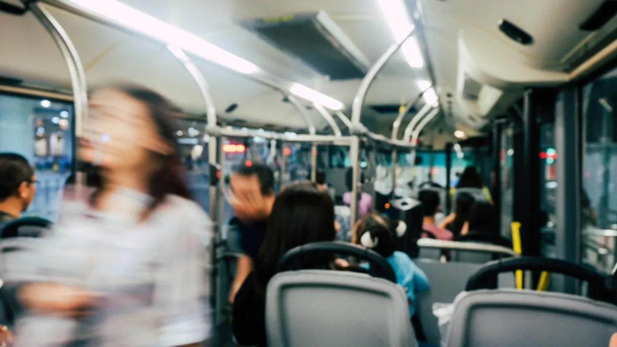 Mulai tengah malam tanggal 22 Juni 2025 hingga menjelang tengah malam keesokan harinya, seluruh penumpang dapat menikmati layanan Transjakarta, MRT Jakarta, dan LRT Jakarta dengan membayar tarif simbolis sebesar Rp1 saja.