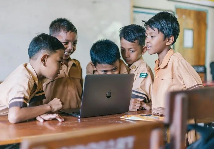 Solusi bagi siswa yang statusnya dibatalkan karena kepemilikan roda 4 dan NJOP 1 M agar dapat kembali menjadi penerima KJP Plus Tahun 2025.