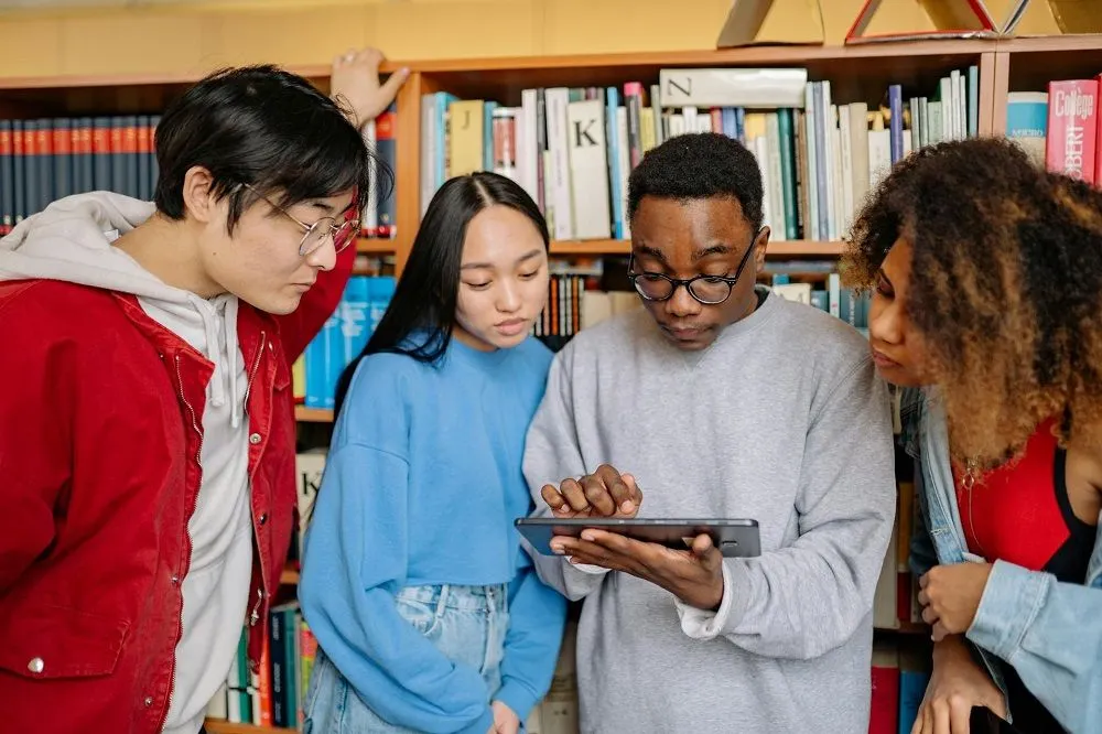 Untuk penerimaan mahasiswa baru jalur SNBP tahun 2025, Unesa menawarkan 109 pilihan jurusan bagi camaba.