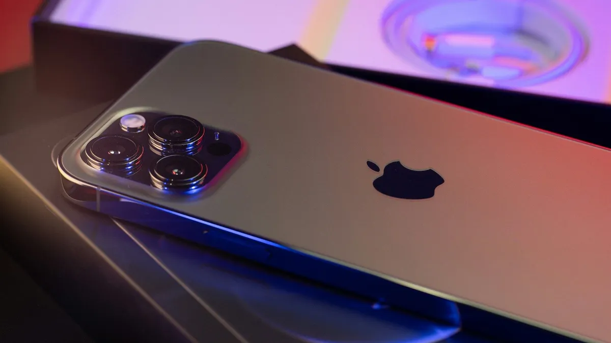 Illustrasi. iPhone 17 diperkirakan akan diluncurkan pada bulan September 2025, ini bocorannya