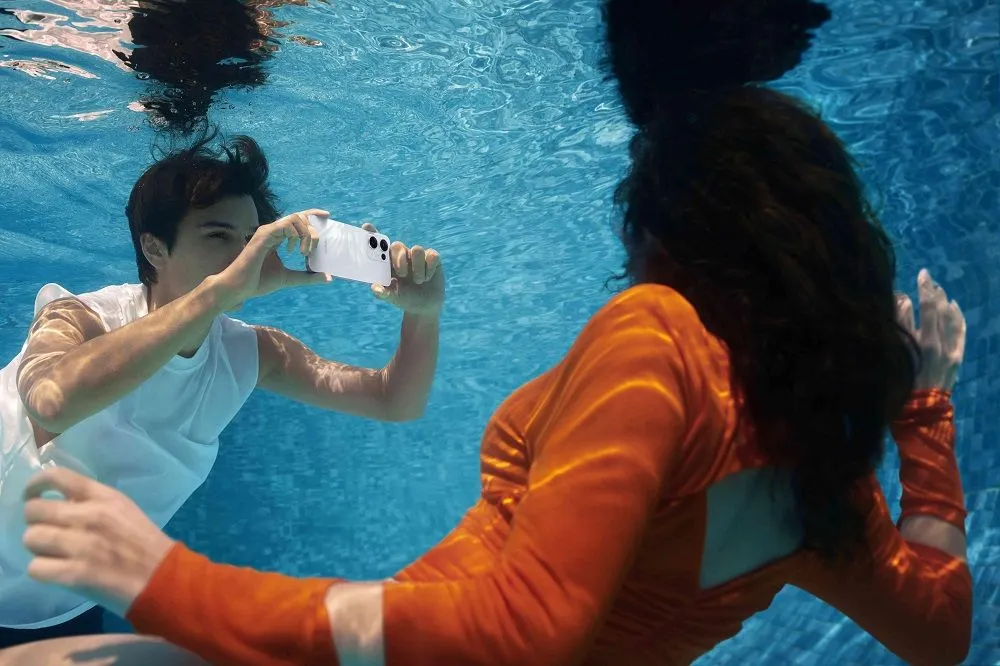 Oppo Reno13 5G dan Oppo Reno13 F 5G diklaim sebagai Trendy AI Phone karena menghadirkan fitur AI canggih setara flagship dan performa tinggi.