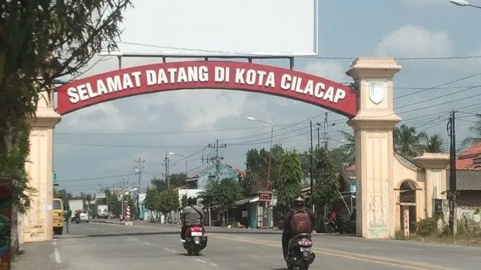Informasi ini dapat menjadi panduan berharga bagi siapa saja yang mencari tempat dengan biaya hidup yang lebih terjangkau. Benarkah Cilacap yang Paling Murah?