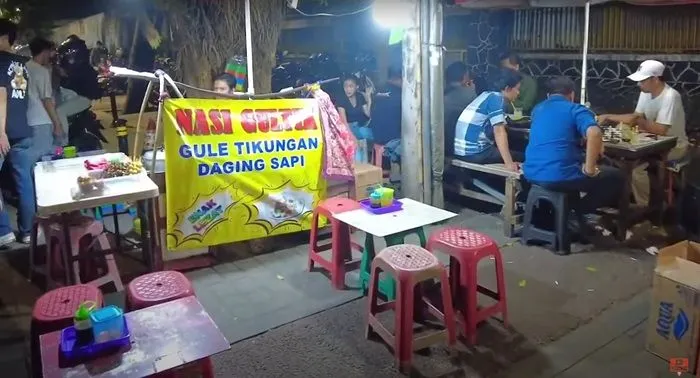 10 Rekomendasi Tempat Wisata Kuliner Malam di Jakarta yang Wajib Kamu Coba!