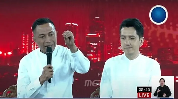 Pada debat perdana Pilkada Jakarta 2024, Dharma Pongrekun-Kun Wardana mendapatkan pertanyaan dari pasangan Ridwan Kamil (RK)-Suswono.