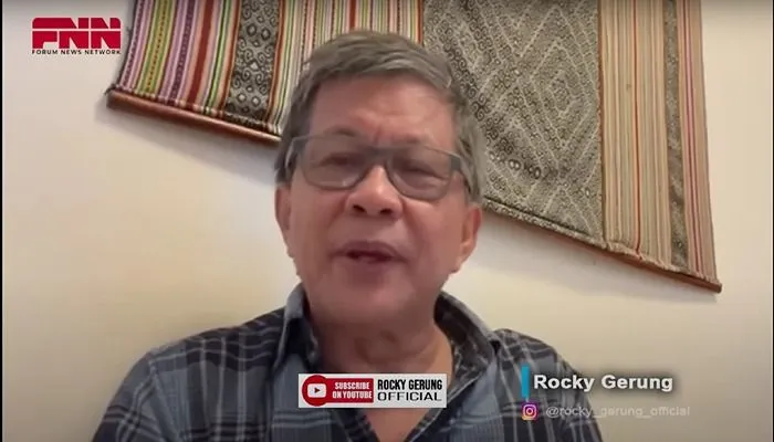 Pengamat politik Rocky Gerung menilai tindakan Yandri sebagai bentuk penyalahgunaan jabatan.