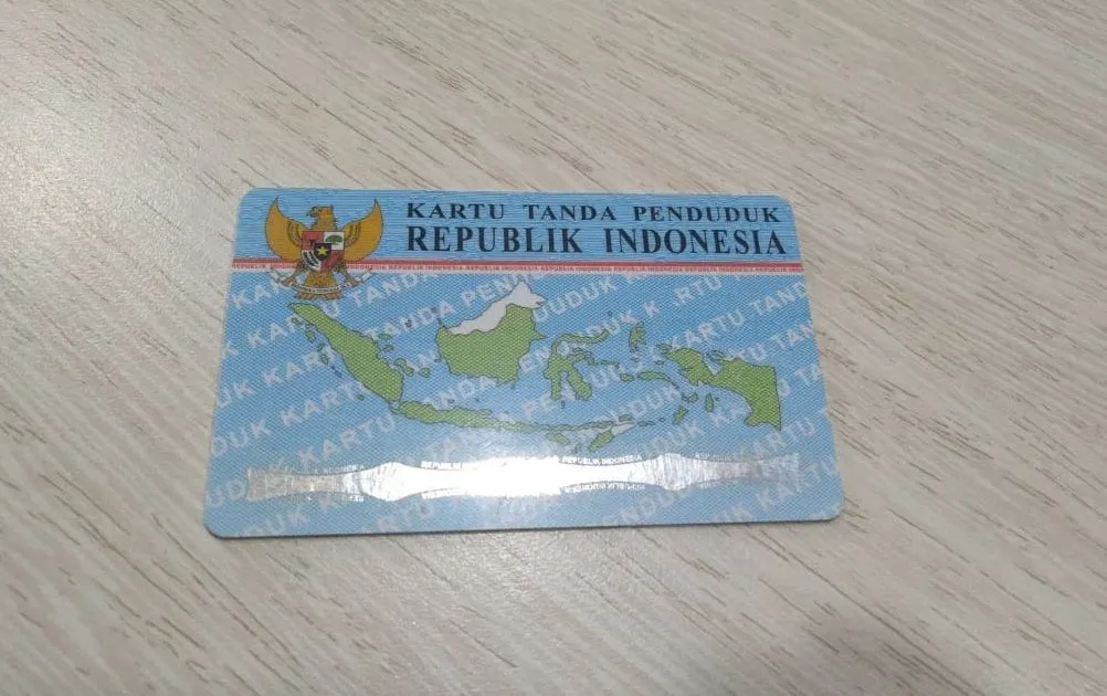 Ilustrasi KTP | Fenomena pencatutan KTP untuk mendukung calon independen Dharma Pongrekun telah menjadi sorotan di media sosial dan masyarakat.