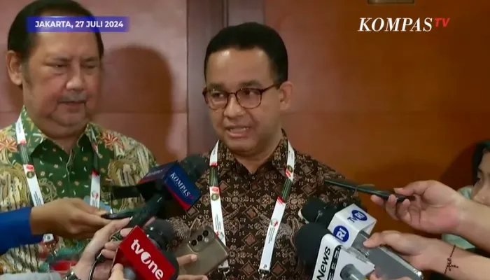 Anies Baswedan mengaku akan merasa sangat terhormat jika Prabowo Subianto dan Gerindra kembali mengusung dirinya di Pilkada Jakarta 2024.