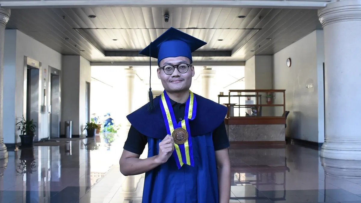 Dalam pencapaian karier sebagai alumni ITB, tentunya hal yang pertama dilihat saat menekuni pekerjaan adalah penghasilan dan bonus.