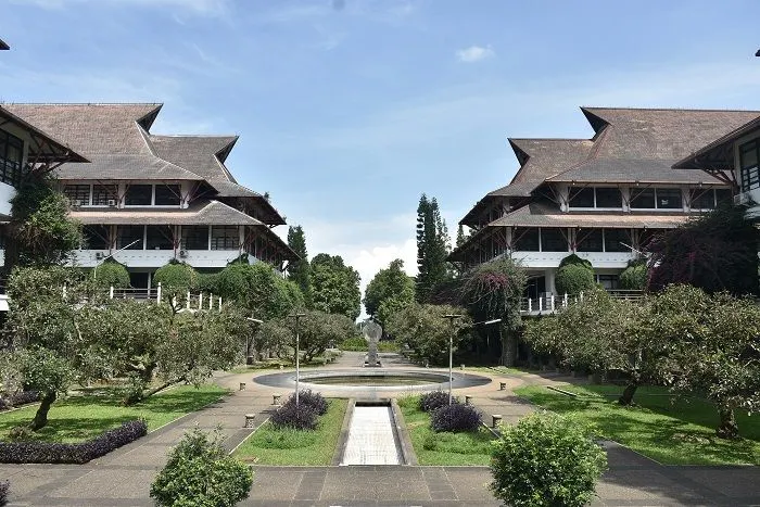 ITB, salah satu kampus yang masuk EduRank 2024 ada Fakultas Teknik terbaik di Indonesia