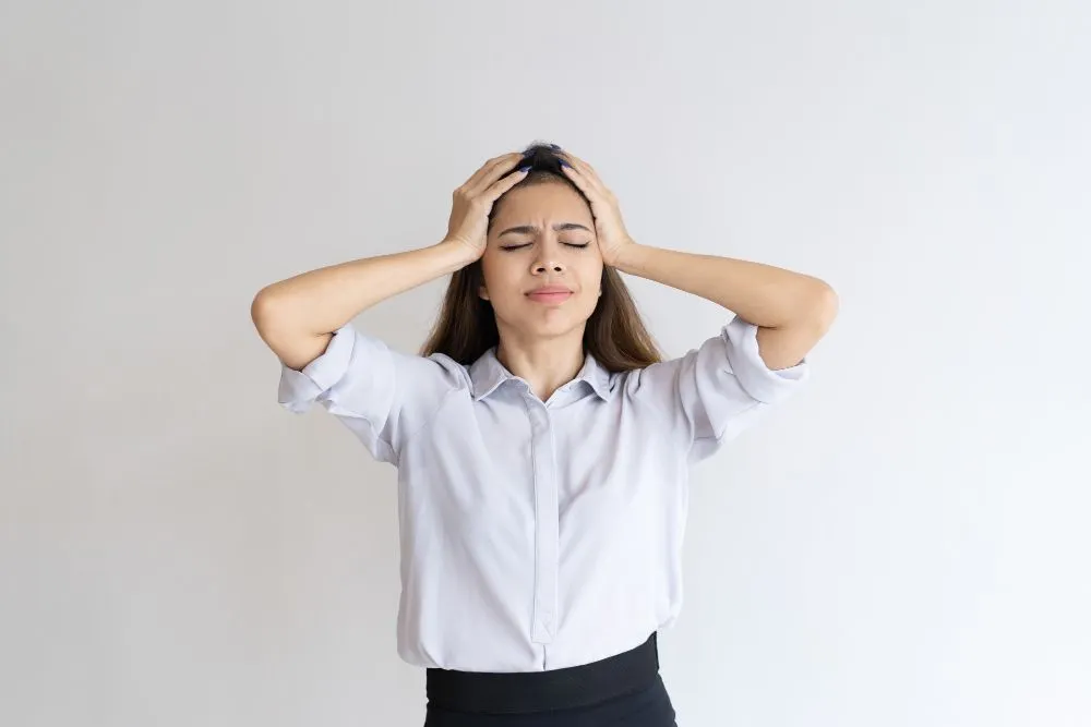 Apakah kamu termasuk orang yang memilii mindset yang lemah? Yuk kenalan dengan tanda-tandanya berikut ini.
