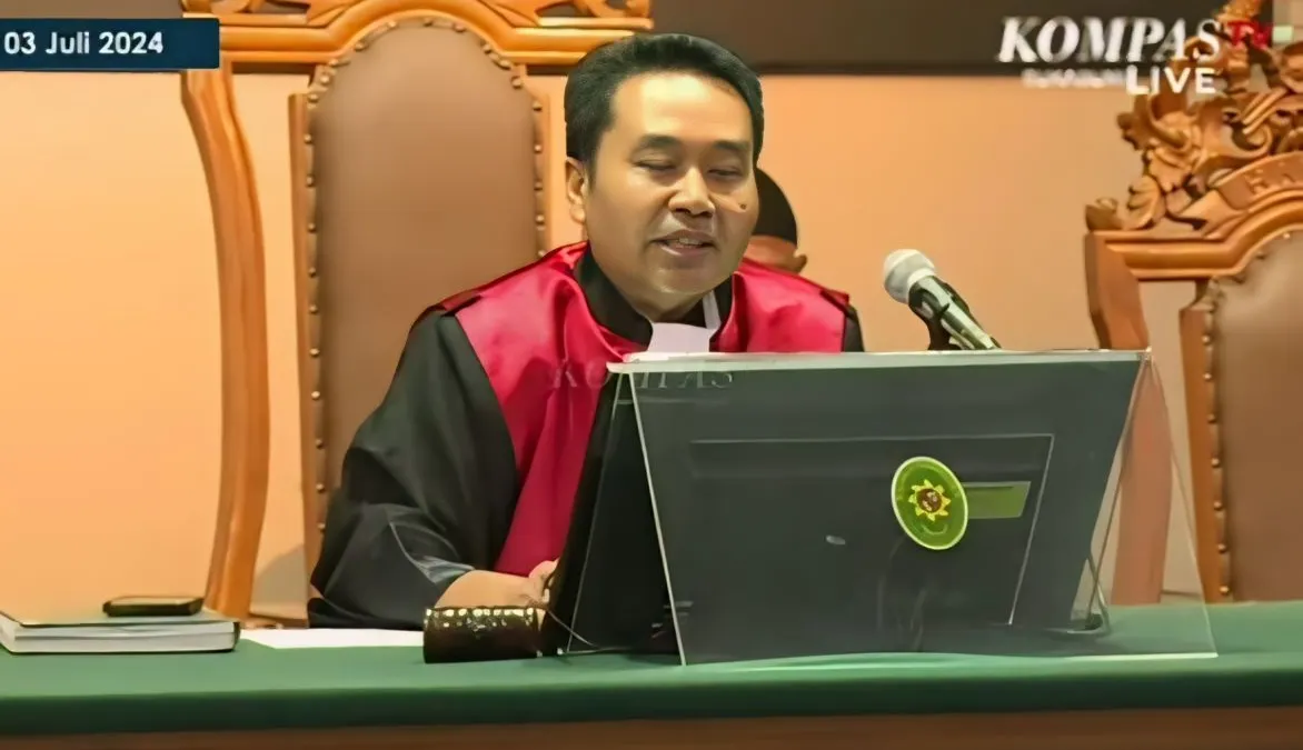Hakim Eman Sulaeman saat memimpin sidang praperadilan Pegi