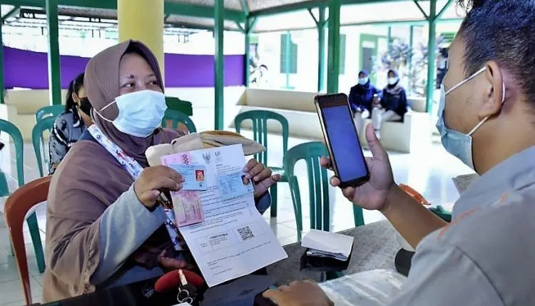 Pemerintah melalui sejumlah instansi telah menyalurkan sebanyak tujuh jenis bantuan sosial (bansos) kepada para keluarga penerima manfaat (KPM).