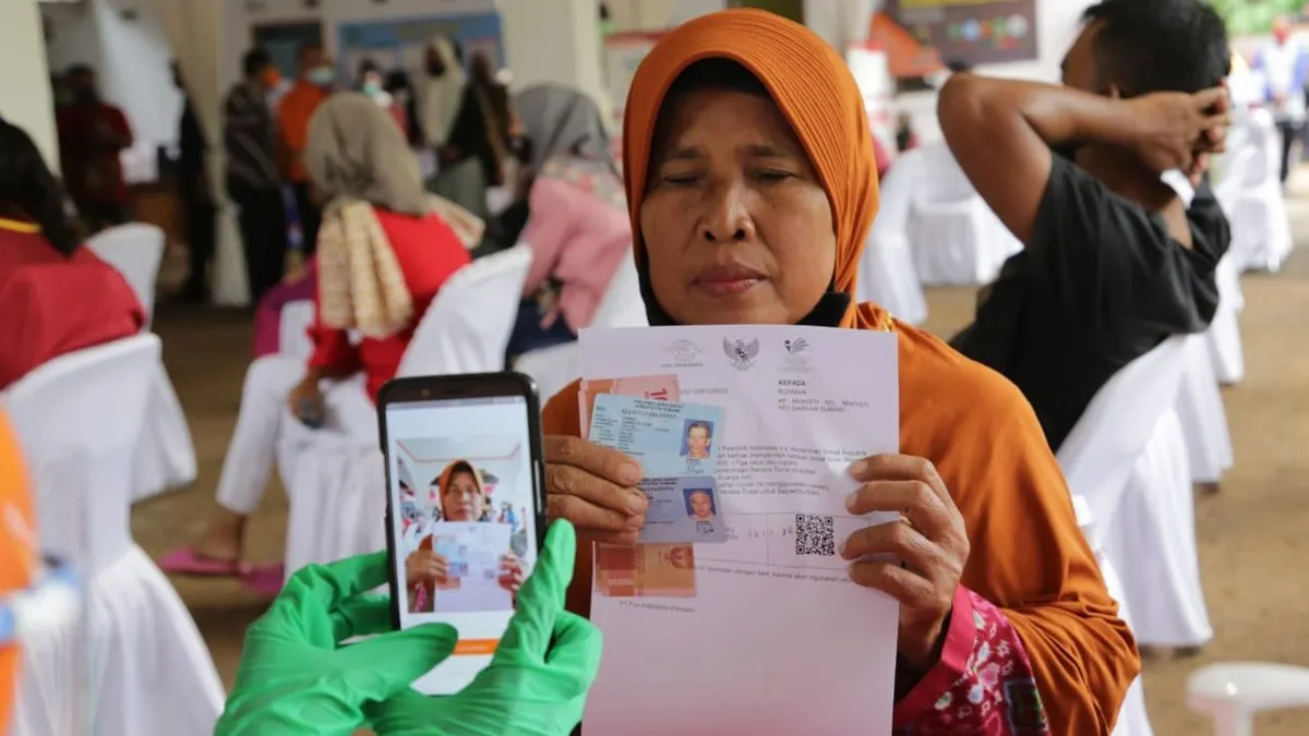 Bansos PKH dan BPNT September sampai Oktober 2024 sedang berjalan sampai saat ini dan belum sepenuhnya selesai.