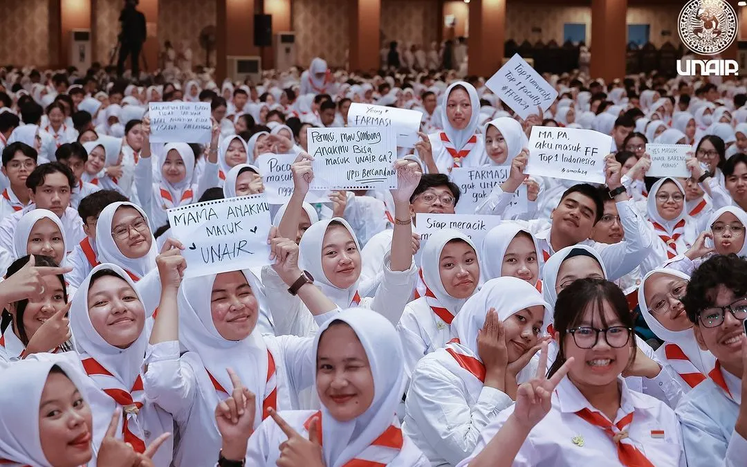 Mahasiswa UNAIR