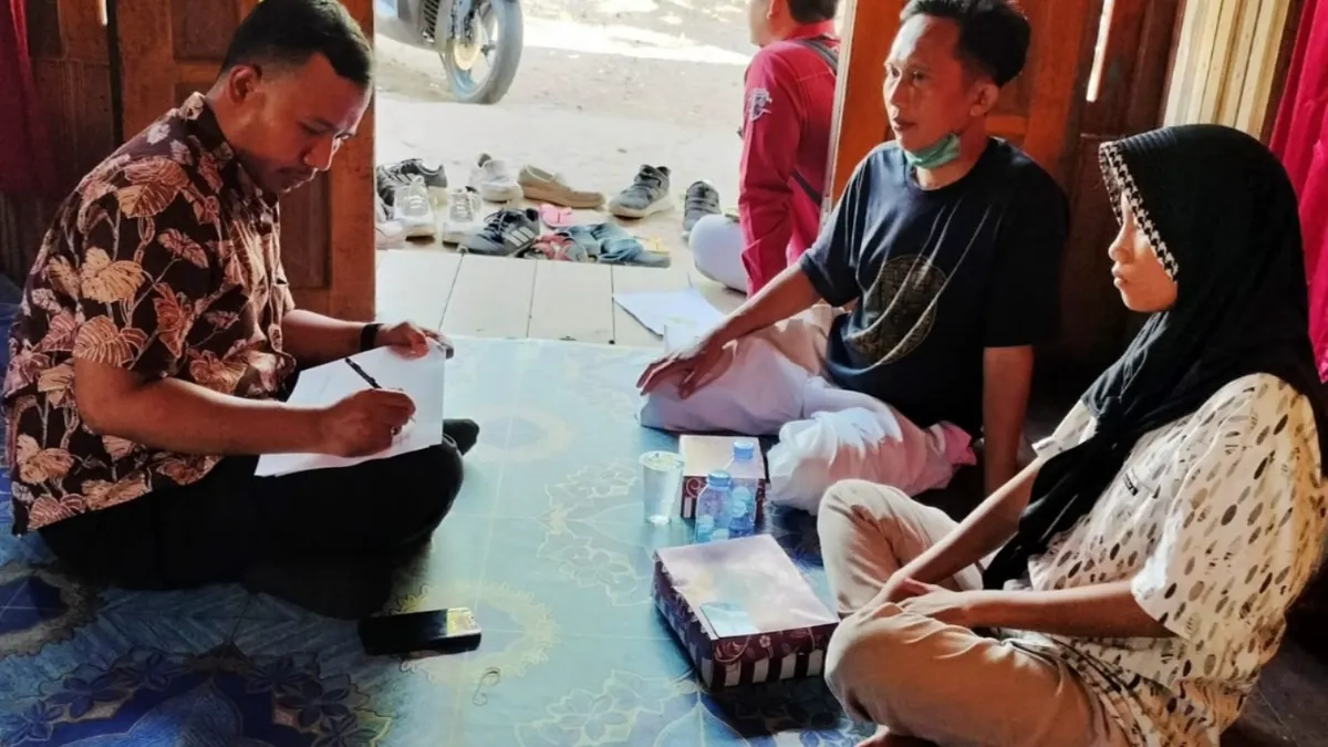 Ada enam bantuan sosial (bansos) yang kembali dicairkan oleh pemerintah untuk masyarakat Indonesia.
