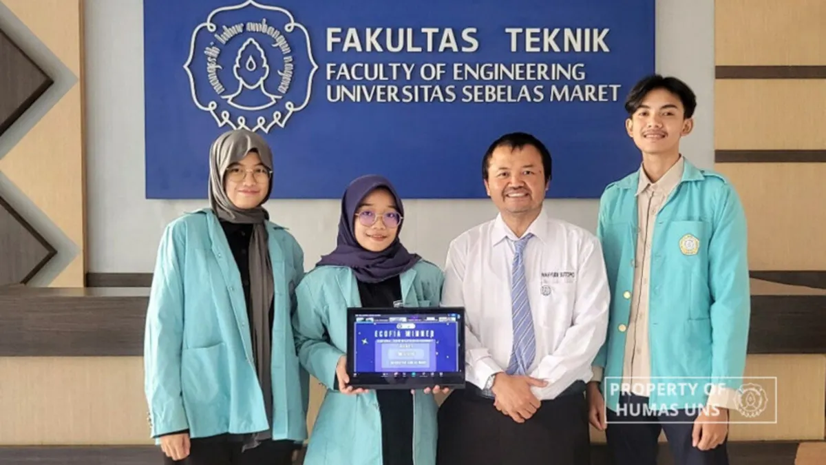 Universitas Sebelas Maret (UNS) merupakan salah satu perguruan tinggi negeri terfavorit bagi calon mahasiswa baru.