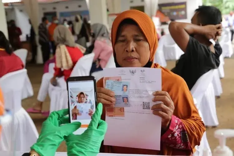 Saat ini KPM Sedang tidak sabar menunggu kapan pencairan bantuan sosial (bansos) reguler untuk PKH dan BPNT.   