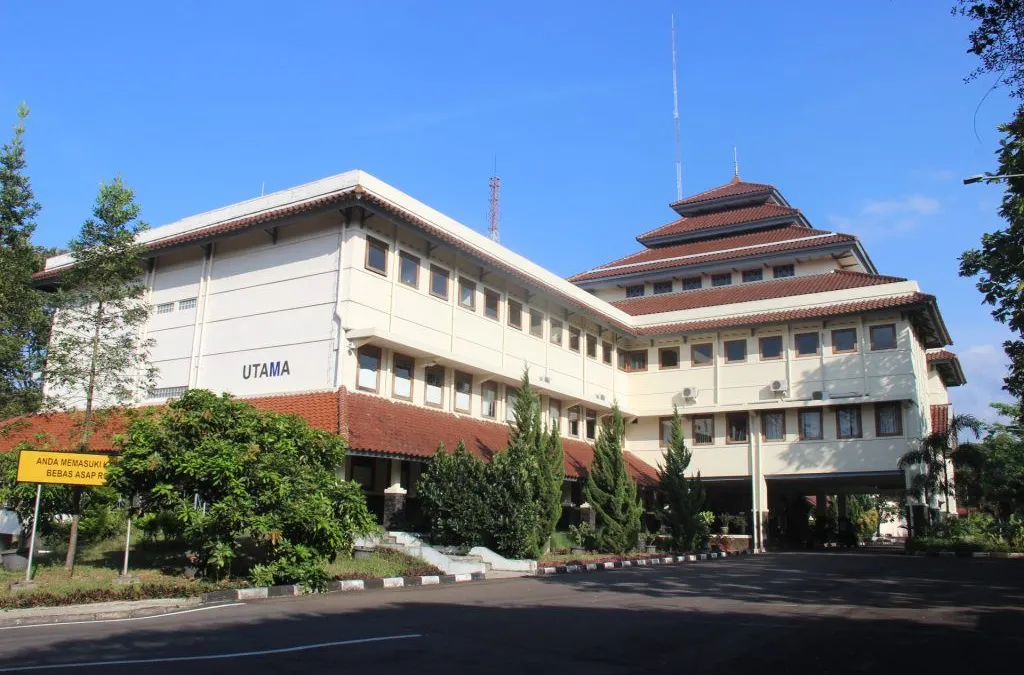 Institut Teknologi Bandung (ITB).