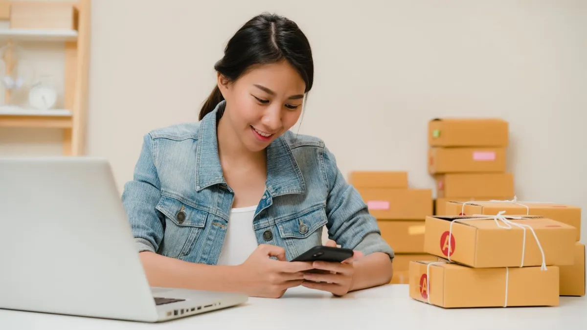 Untuk memulai bisnis online, kamu bisa mulai dengan mencari ide usaha yang paling laris dan tentunya menguntungkan.