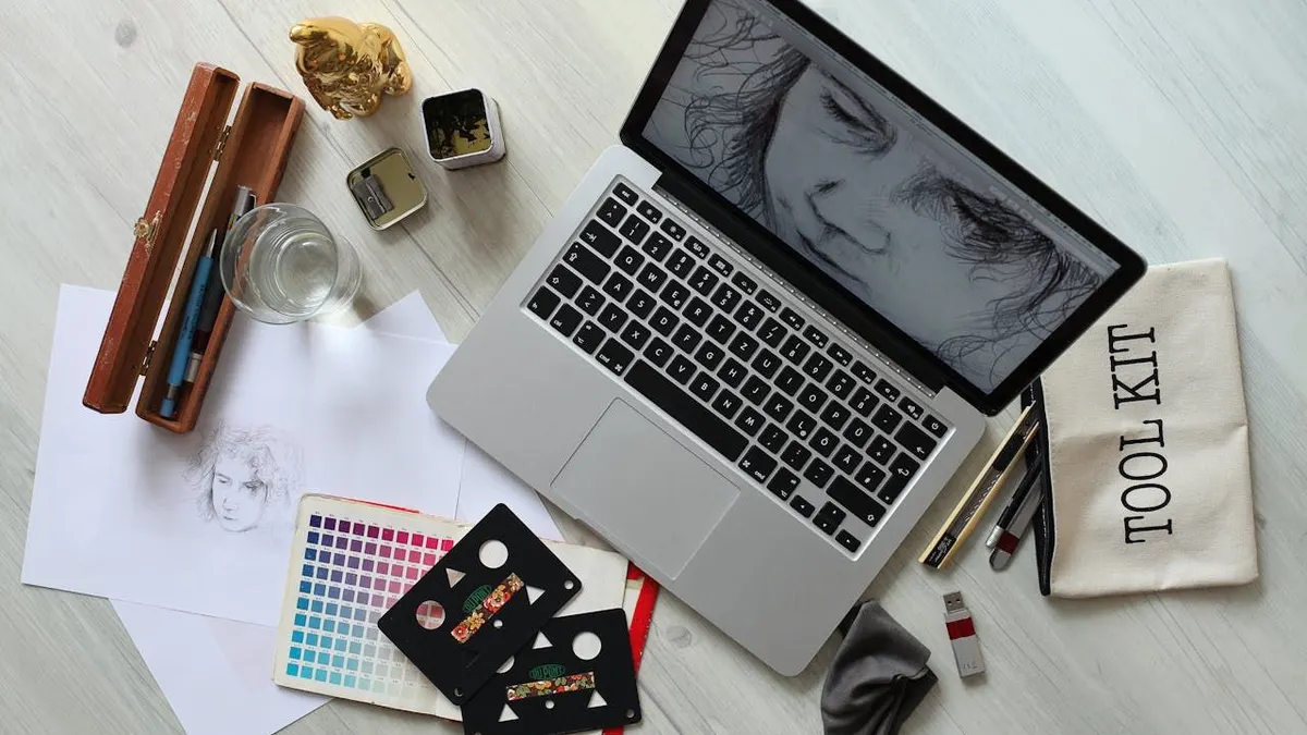 Ilustrasi kerja remote dan tips jadi freelancer 